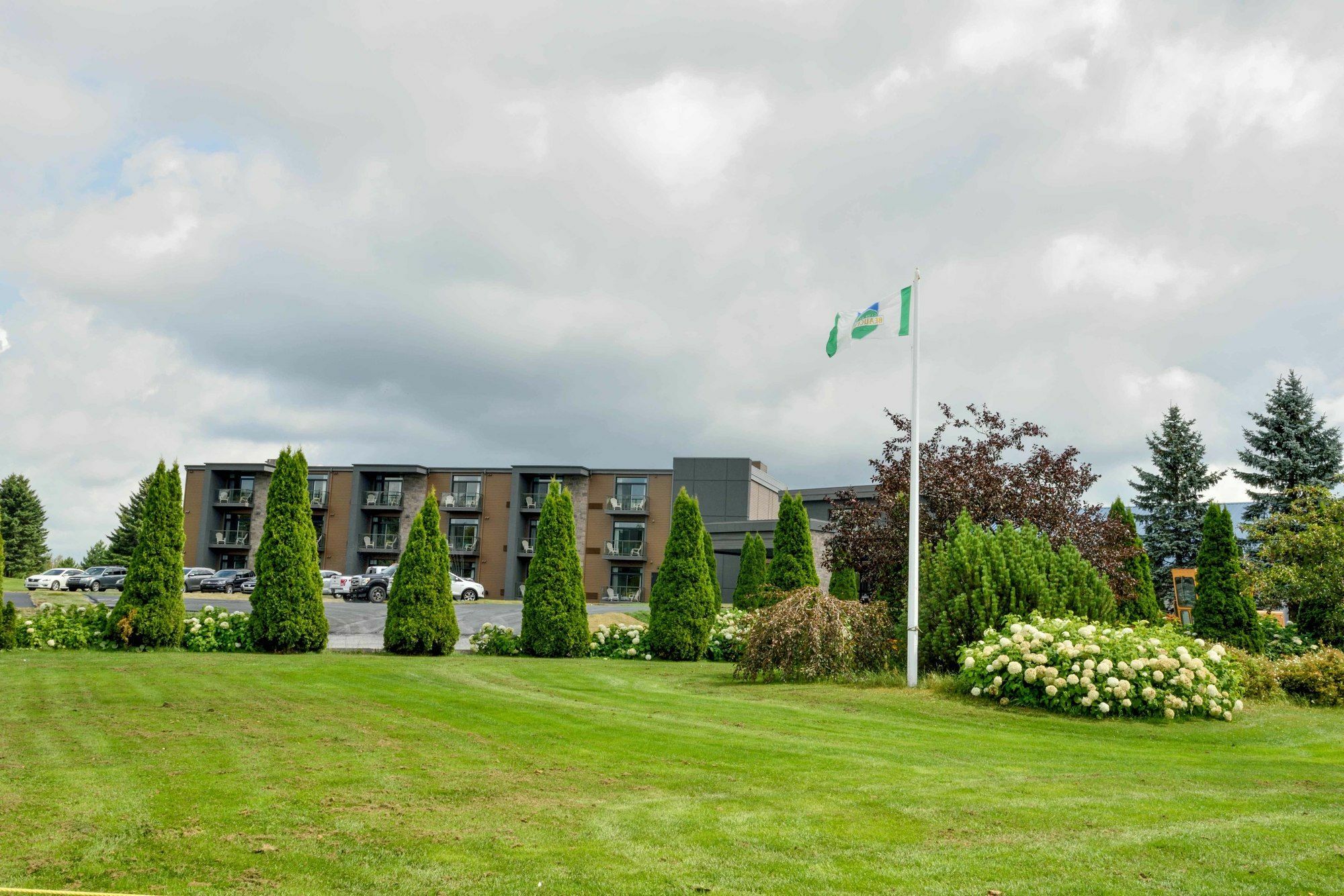 La Cache Du Golf Hotel Beauceville Buitenkant foto