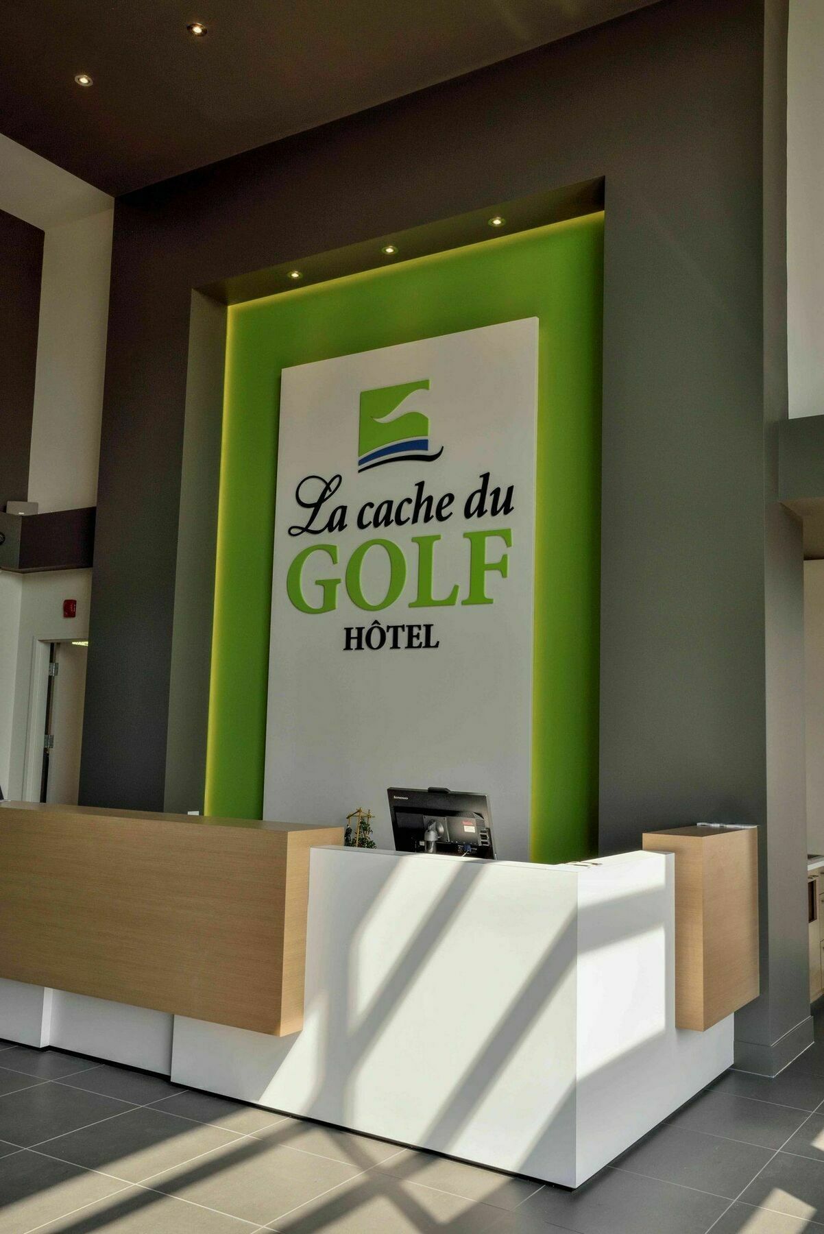 La Cache Du Golf Hotel Beauceville Buitenkant foto